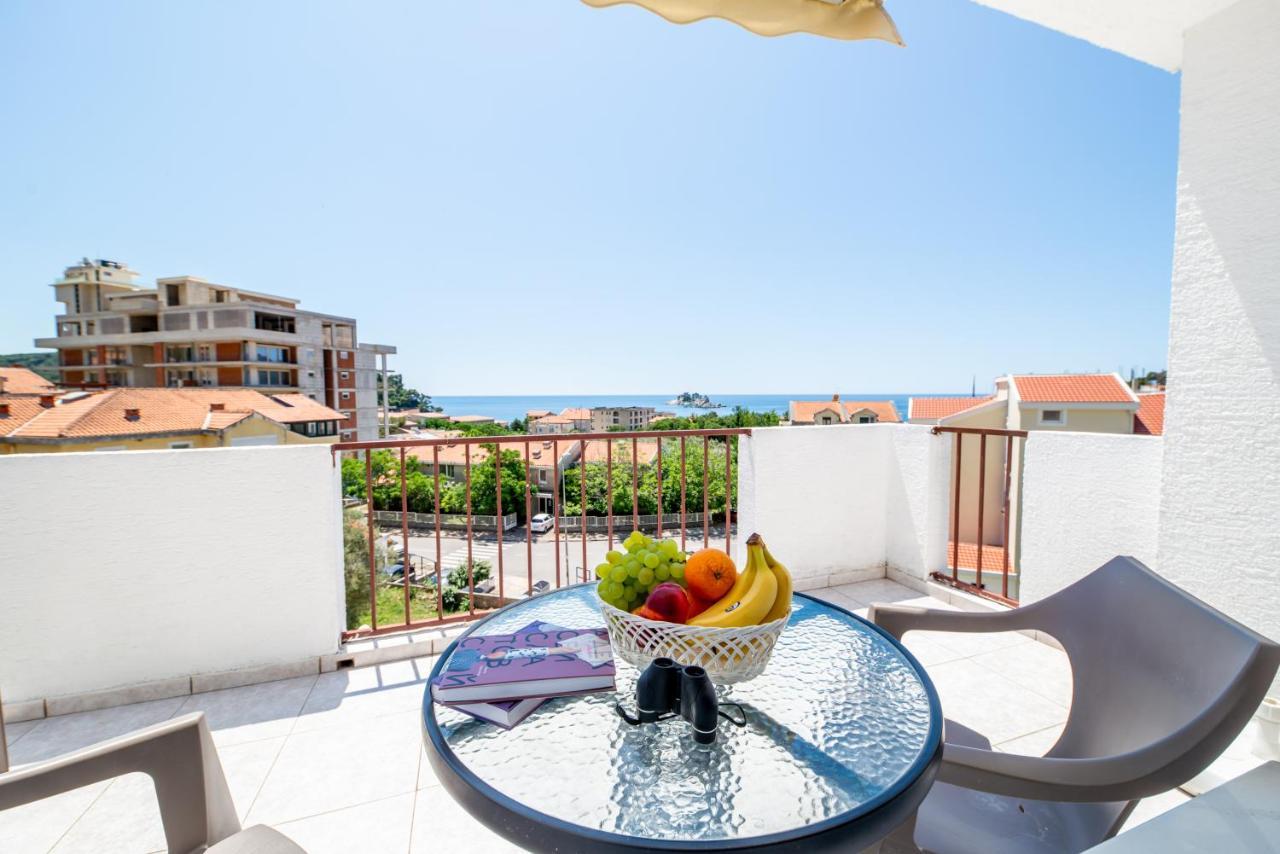 Apartments Vjera Petrovac Exterior foto
