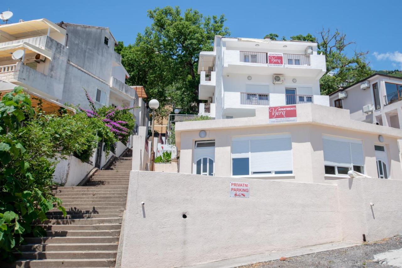Apartments Vjera Petrovac Exterior foto