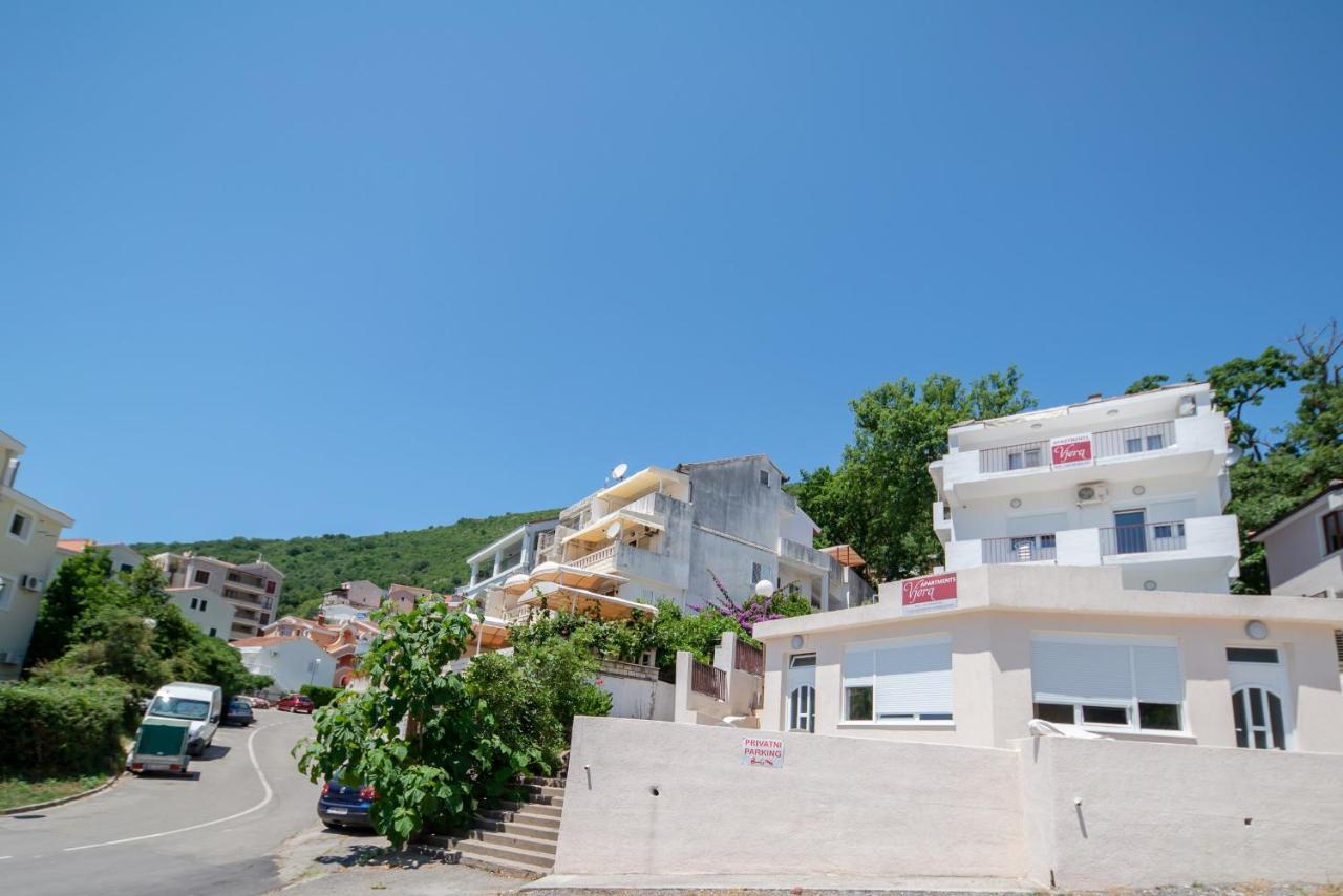 Apartments Vjera Petrovac Exterior foto