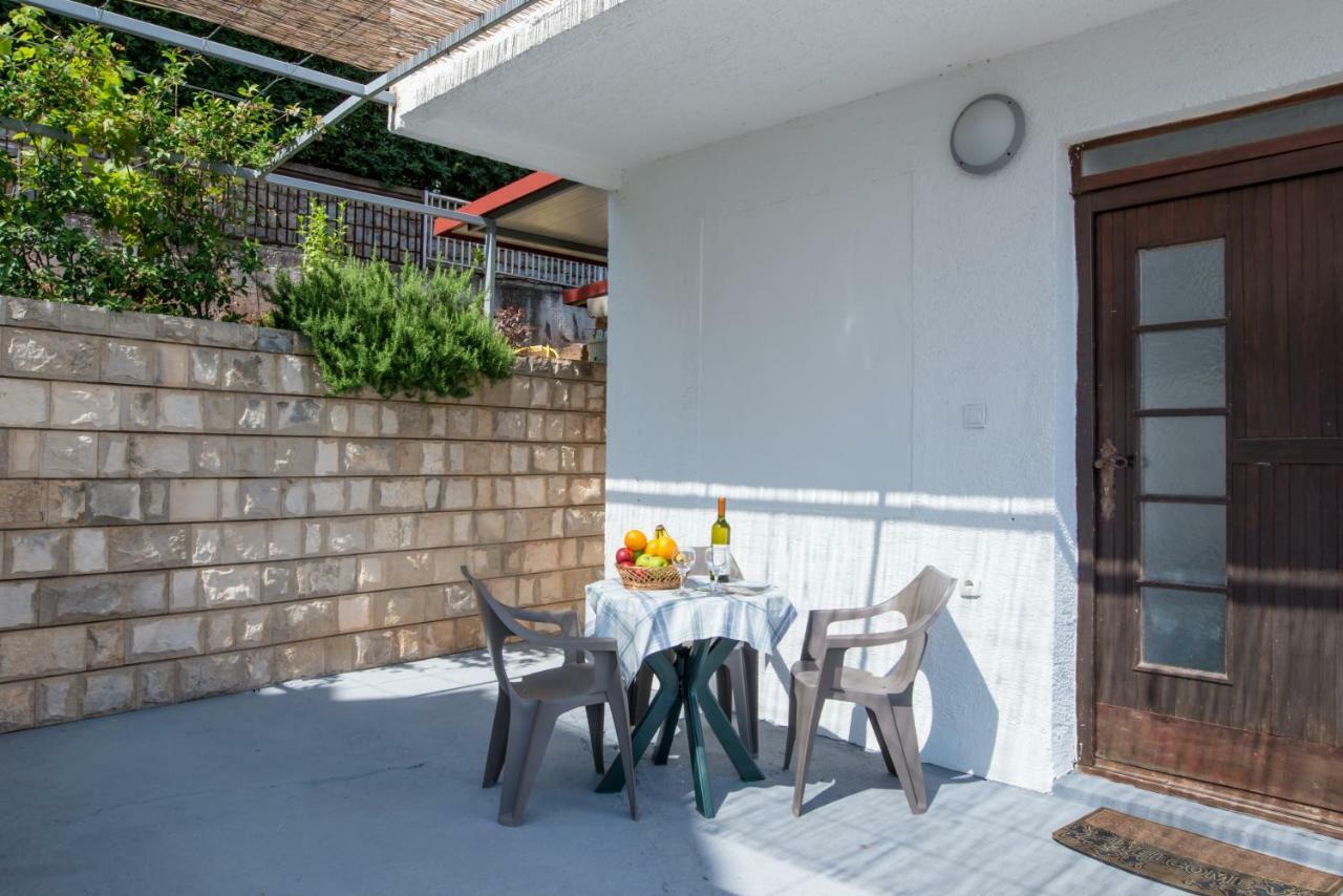 Apartments Vjera Petrovac Exterior foto