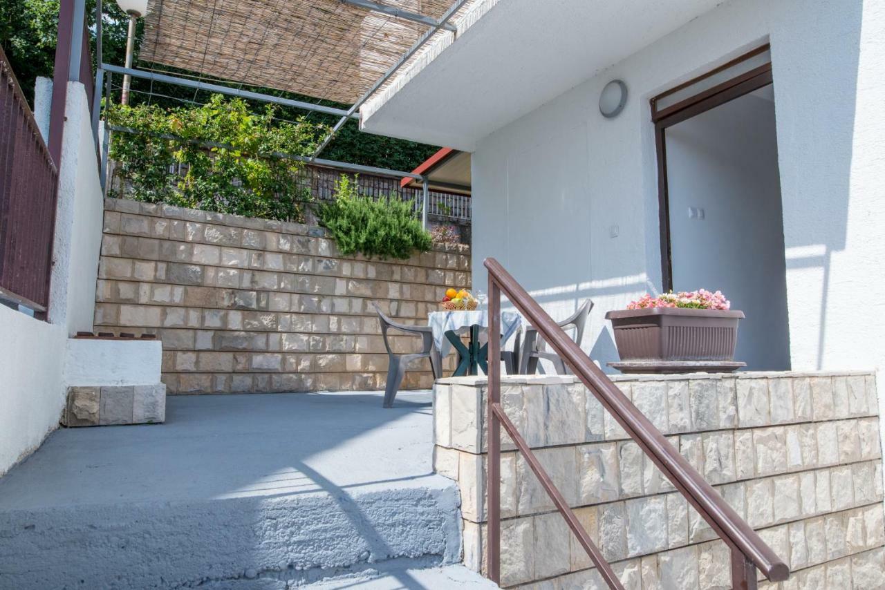 Apartments Vjera Petrovac Exterior foto