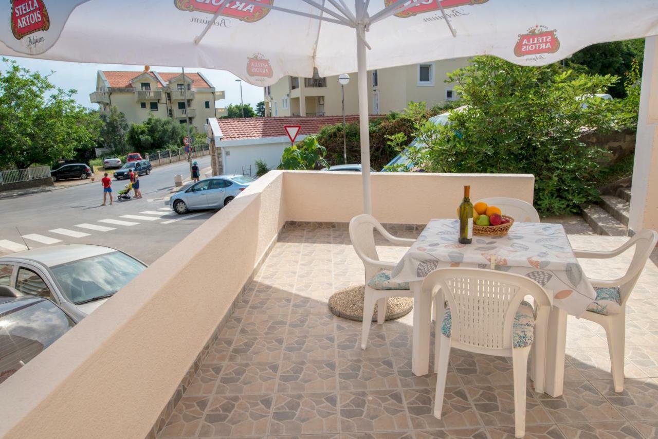 Apartments Vjera Petrovac Exterior foto