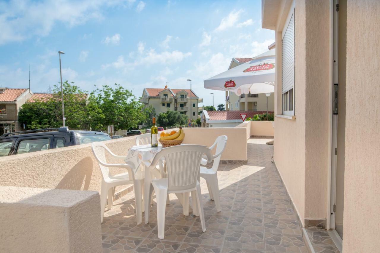 Apartments Vjera Petrovac Exterior foto